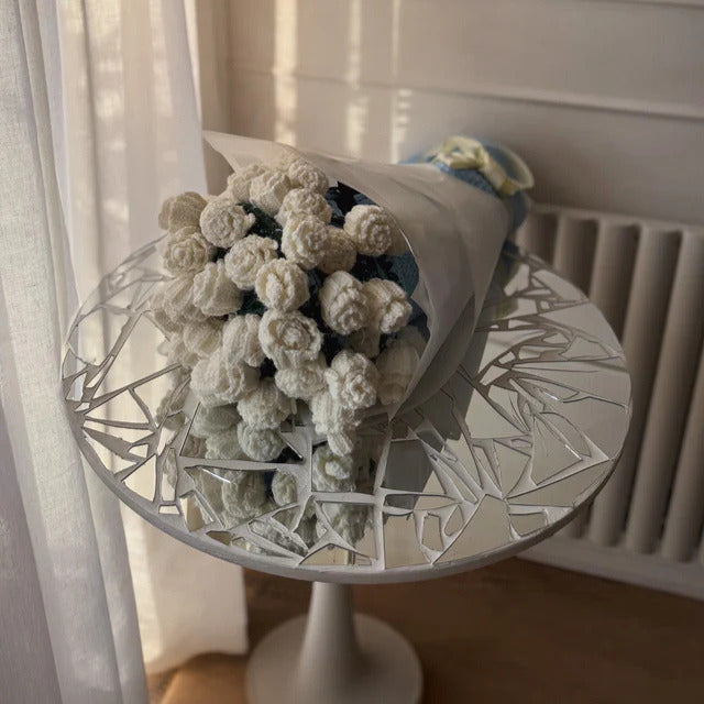 Blomfilt™ – Handvirkad bukett som blir till en filt